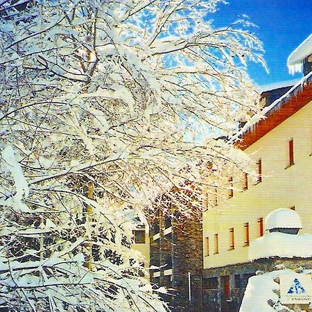 Alberg La Molina Xanascat 外观 照片